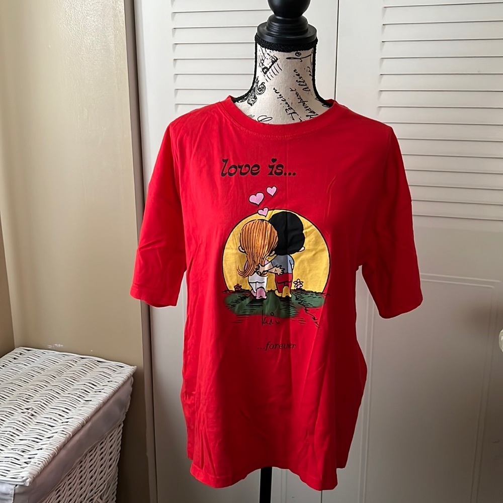 Zara women t-shirt love is❤️ - Picture 1 of 5
